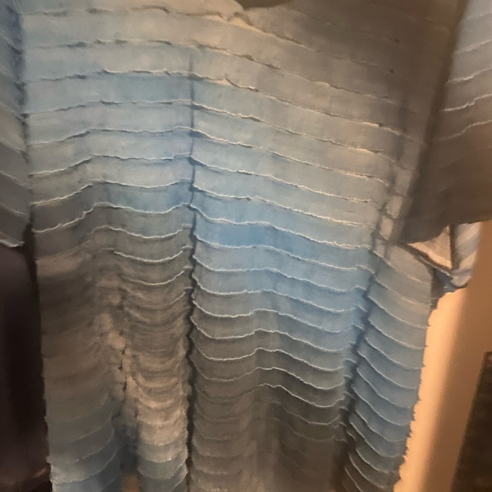 Essential eyelash top